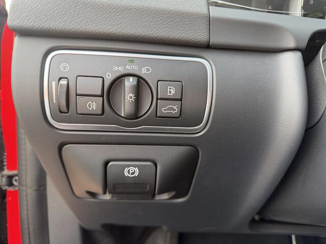 Volvo V60 2.0 T4 Autom/Tiptr R-Design Alcantara/Stoelverw/Clima/Cruise