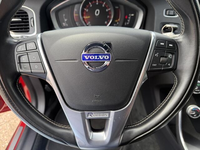 Volvo V60 2.0 T4 Autom/Tiptr R-Design Alcantara/Stoelverw/Clima/Cruise