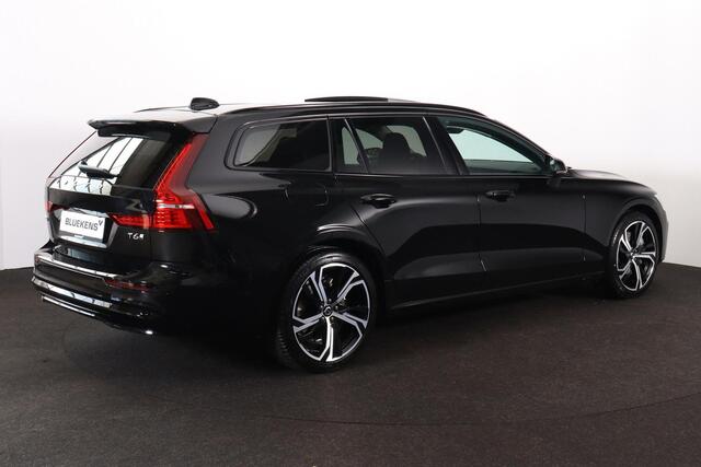 Volvo V60 T6 Recharge AWD Plus Dark - Panorama/schuifdak - IntelliSafe Assist & Surround - 360º Camera - Harman/Kardon audio - Verwarmde voorstoelen, stuur & achterbank - Parkeersensoren voor & achter - Elektr. bedienb. voorstoelen met geheugen - Head up display - 