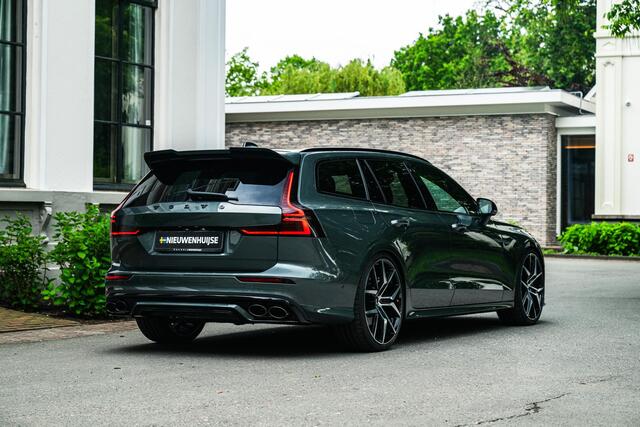 Volvo V60 2.0 T8 Plug-in hybrid AWD Ultra Dark | 21" Polestar | Black Pack | Bowers & Wilkins | Heico Uitlaatsysteem | Heico Body Kit | Trekhaak | Massage & Ventilatie |