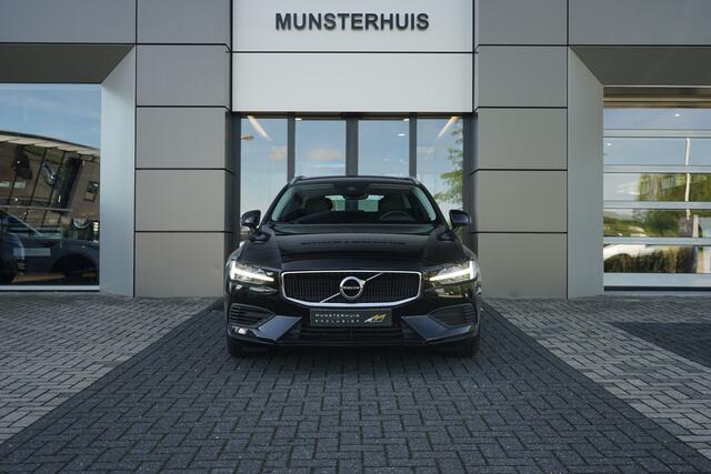 Volvo V60 2.0 T6 Twin Engine AWD Momentum Pro | Verwarmde voorstoelen |