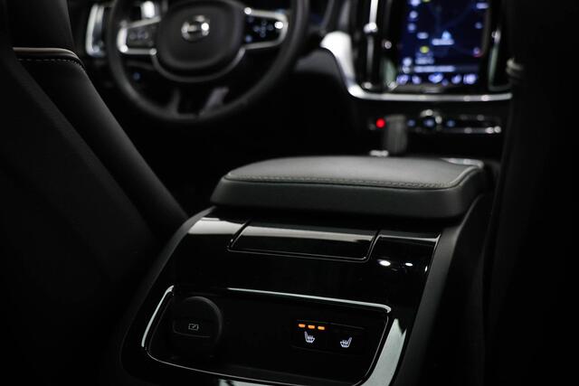 Volvo V60 2.0 T8 Recharge AWD R-Design | LOUNGE / CLIMATE PRO- PACK | PANORAMADAK | ACHTERVANKVERWARMING | HEAD UP | 360 CAMERA | TREKHAAK