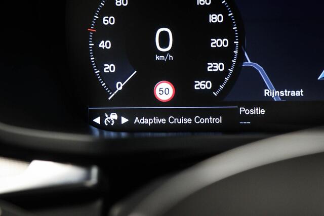 Volvo V60 2.0 T8 Recharge AWD R-Design | LOUNGE / CLIMATE PRO- PACK | PANORAMADAK | ACHTERVANKVERWARMING | HEAD UP | 360 CAMERA | TREKHAAK