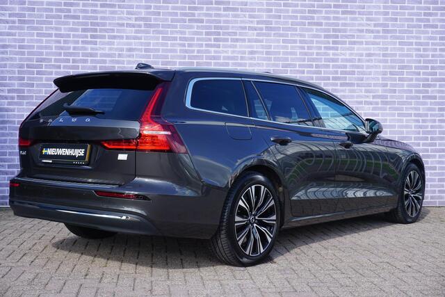 Volvo V60 2.0 T6 Plug-in hybrid AWD Plus Bright | SOH:97% | Trekhaak | | Long Range | Trekhaak | 18" licht metalen velgen | parkeersensoren vóór en achter | camera | panorama dak | Google auto | Full LED | verwarmde voorstoelen en achterbank |