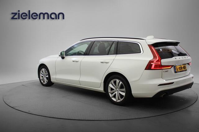 Volvo V60 2.0 B3 Momentum Business Automaat - Carplay, Camera, Digital Cockpit