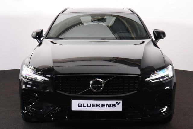 Volvo V60 T6 Recharge AWD Plus Dark - Panorama/schuifdak - IntelliSafe Assist & Surround - 360º Camera - Harman/Kardon audio - Verwarmde voorstoelen, stuur & achterbank - Parkeersensoren voor & achter - Elektr. bedienb. voorstoelen met geheugen - Head up display - 