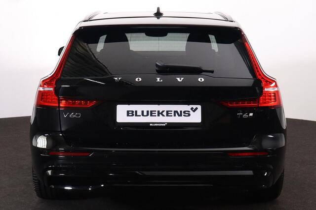 Volvo V60 T6 Recharge AWD Plus Dark - Panorama/schuifdak - IntelliSafe Assist & Surround - 360º Camera - Harman/Kardon audio - Verwarmde voorstoelen, stuur & achterbank - Parkeersensoren voor & achter - Elektr. bedienb. voorstoelen met geheugen - Head up display - 