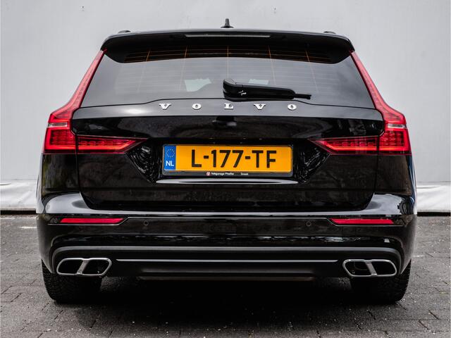 Volvo V60 2.0 B3 Momentum Advantage Stoel-stuurverwarming/ Camera/ Dab/ Navigatie/ Carplay/ Pdc v+a