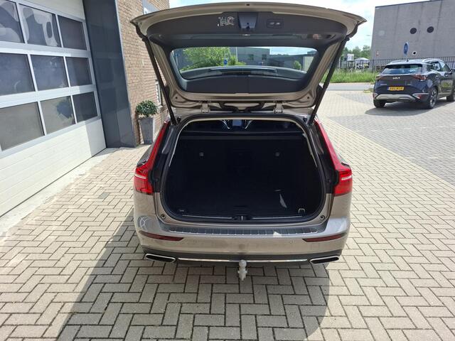 Volvo V60 2.0 T6 Recharge AWD Inscription Trekhaak/Leer