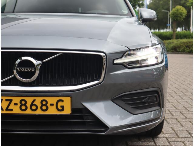 Volvo V60 2.0 T5 Momentum Navi / Climate / Elek trekh / Stoelverw / BTW auto /