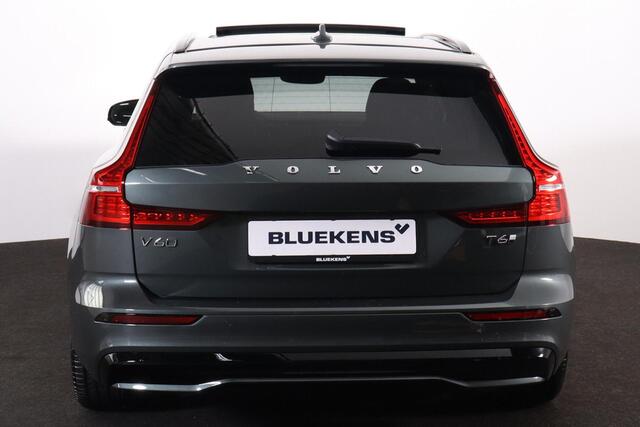Volvo V60 T6 Recharge AWD Plus Dark - Panorama/schuifdak - IntelliSafe Assist & Surround - 360º Camera - Harman/Kardon audio - Verwarmde voorstoelen, stuur & achterbank - Parkeersensoren voor & achter - Elektr. bedienb. voorstoelen met geheugen - Head up display -