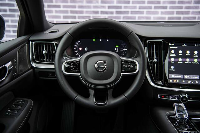 Volvo V60 2.0 T6 Plug-in hybrid AWD Ultra Dark | Schuif-/kanteldak | Head Up Display | Donker Glas | Sportstoelen | Power Seats | Harman Kardon |
