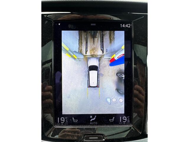 Volvo V60 2.0 T6 Recharge AWD R-Design | Trekhaak | Plug-in Hybrid (PHEV) | Polestar Exterieur | Head-up Display | Panoramadak | Harman Kardon Audio | 360 Graden Camera | Parkeersensoren | Elektrisch Verstelbare Voorstoelen | Keyless Entry | Elektrische Achterklep | Navigatie – foto 7