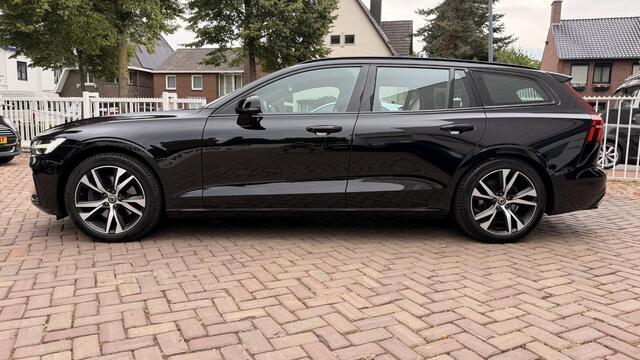 Volvo V60 2.0 B3 R-Design | Panoramadak | Harman Kardon | Black Pack |
