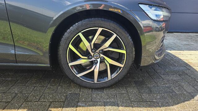 Volvo V60 2.0 T5 Momentum Pro |NAP|DOH|Memory|Trekhaak|Stoelverwarming voor + achter