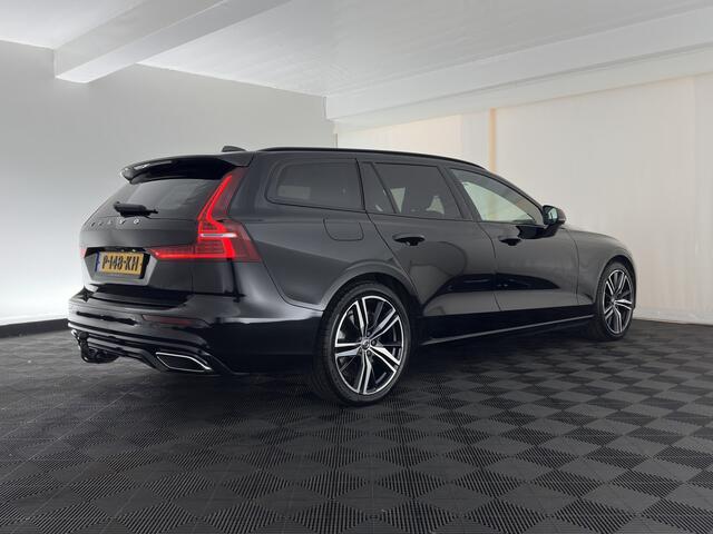 Volvo V60 2.0 T8 Recharge AWD R-Design Black-Line {SoH-99%} (Plug-in) (INCL-BTW) Aut. *LEATHER-FABRIC | FULL-LED | MEMORY-PACK | HARMAN/KARDON | DIGI-COCKPIT | HEATED-SPORTSEATS | KEYLESS | DAB+ | NAVI-FULLMAP | PDC | CRUISE | HEAD-UP | TOWBAR | 19''