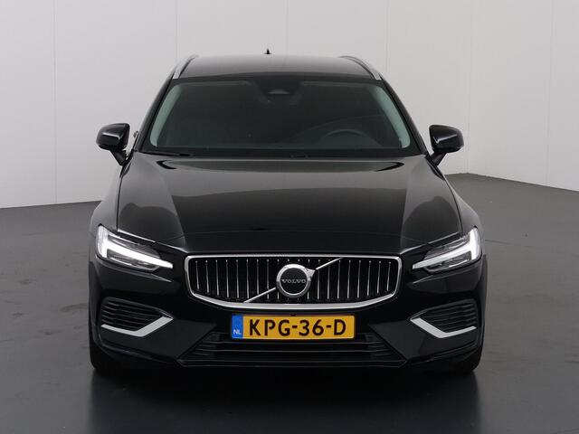 Volvo V60 2.0 T6 Plug-in hybrid AWD Plus Bright | Elektr. Trekhaak | Navigatie | Stoel/Stuurverwarming | Parkeercamera | Cruise Control Adaptief | elektr. Achterklep |