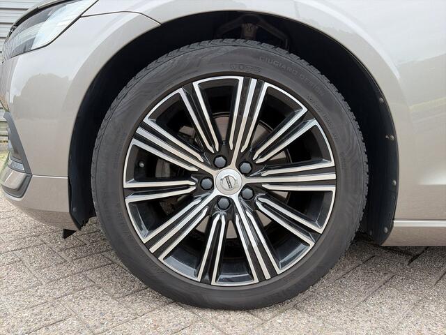 Volvo V60 2.0 B3 Inscription / Stoelverwarming / Elektr. Verstelb. Voorstoelen / Panoramadak /