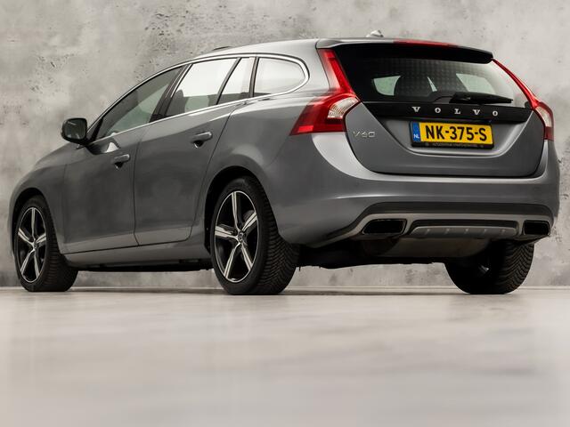 Volvo V60 2.0 T3 Nordic+ 152Pk (SCHUIFDAK, NAVIGATIE, MEMORY SEAT, LEDER, STOELVERWARMING, SPORTSTOELEN, PARKEERSENSOREN, CRUISE, NIEUWSTAAT)