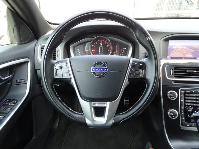 Volvo V60 2.0 T4 Business Sport R-Design | Leder | Pano | Trekhaak