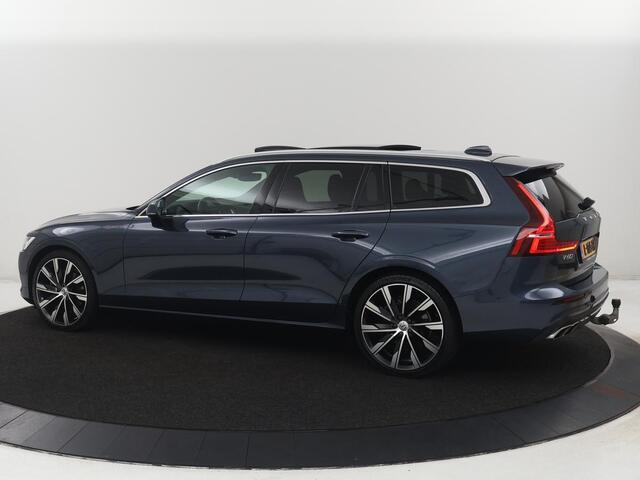 Volvo V60 2.0 B4 Inscription | Panoramadak | Trekhaak | Head-up | Harman/Kardon | Adaptive cuise | Carplay | Stuur/stoelverwarming | 360 camera | Climate control | Leder