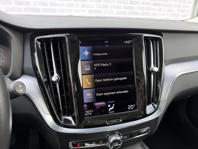 Volvo V60 2.0 B3 Business Pro | Trekhaak | Panoramadak | Achteruitrijcamera | Parkeersensoren | Keyless Entry | Elektrische Achterklep | Cruise Control Adaptief | BLIS | Navigatie | Apple Carplay | Android Auto