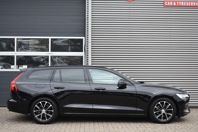 Volvo V60 2.0 AUT. B3 MOMENTUM / ADAP. CRUISE / PDC + P.CAM. / STOEL + STW VERW.