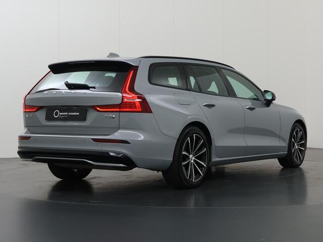 Volvo V60 2.0 T8 Plug-in hybrid AWD Plus Dark | Ele.verstelbare stoelen + Geheugen | Navigatie | Camera | Trekhaak | DAB | Adaptieve Cruise Control | Ele. kofferdeksel |