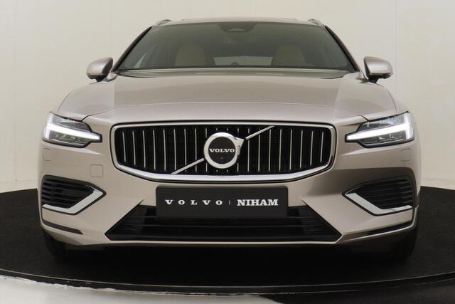 Volvo V60 T6 PLUG-IN HYBRID AWD ULTRA BRIGHT *VOL!* -PANO.DAK|BOWERS&WILKINS|GEVENT.LEDER+MASSAGE|360°CAM|HEAD-UP DISP.|PRIVACY.GLAS|19"|SoH:100%