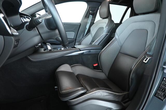 Volvo V60 2.0 T8 Plug-in hybrid AWD Plus Bright Panoramdak Stoelverwarming Carplay Led Adaptieve Cruise Clima Lane Assist Camera 100% Onderhouden! Inruil Mogelijk!