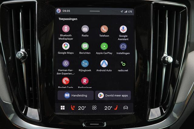 Volvo V60 T8 AWD Plus Dark Performance Edition - IntelliSafe Assist & Surround - Panoramisch schuif-/kanteldak - 360º camera - Harman Kardon - Stoelverwarming voor & achter - Verwarmbaar stuur - Keyless - Parkeersensoren voor & achter - Elektrisch verstelbare voors