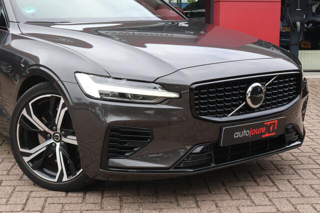 Volvo V60 2.0 T6 350pk Plug-in hybrid AWD Plus Dark | Long Range | SoH 97% | Origineel NL | ACC | Harman/Kardon | Pack Winter | Trekhaak |