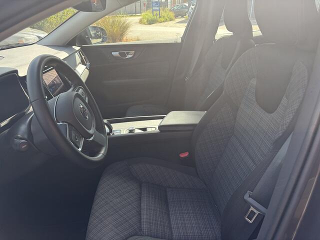 Volvo V60 2.0 B3 Essential Edition | Trekhaak | Winterpack