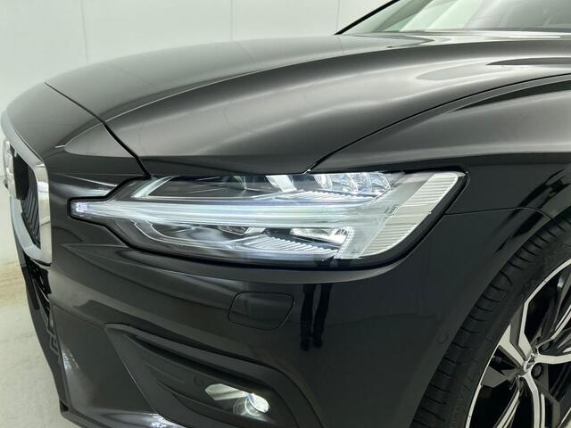 Volvo V60 2.0 B4 Core | ACTIE | Van 66306 voor 61950 | Lederen bekleding |