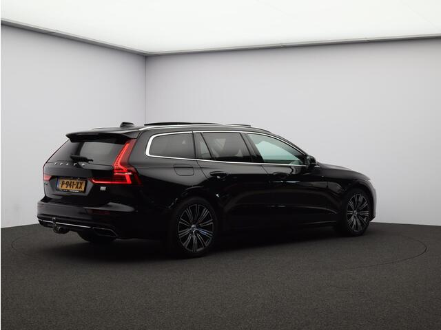Volvo V60 2.0 T8 Recharge AWD Inscription / Trekhaak / Pan. dak / Privacy glass / Elektr. bed. stoelen / Stoel+stuurwielverwarming