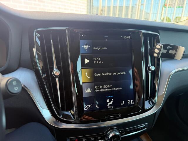 Volvo V60 2.0 T5 Momentum | Trekhaak | Leder | Power Seats | Memory | Apple carplay/Android auto | Stoelverwarming | Cruise Control | Elektr. bedienbare achterklep | 4 Seizoen banden | – foto 6