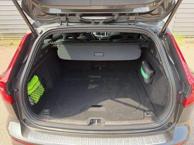 Volvo V60 T8 Twin Engine AWD R-Design / B&W Audio / Head-up / Panoramadak / Polestar Optimalisatie /