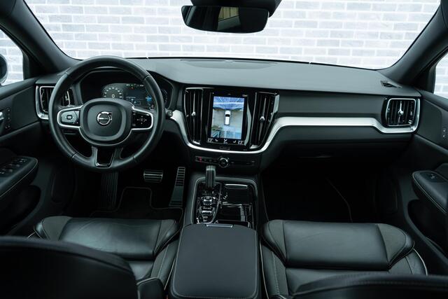 Volvo V60 2.0 T6 Recharge AWD R-Design | Trekhaak | Adaptieve Cruise | 360 Camera | Stoel-/Stuurverwarming | Getint Glas | BLIS | Park Assist |