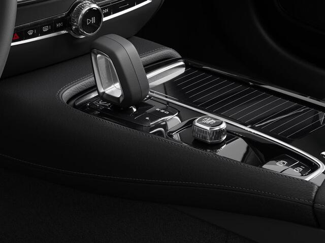 Volvo V60 T6 Plug-in hybrid AWD Plus Dark | Parkeercamera | Harman Kardon | Stoel- en stuurverwarming