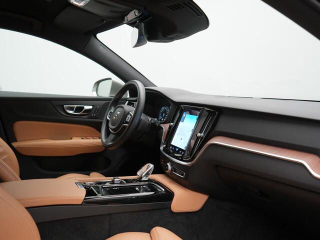Volvo V60 T6 Recharge AWD Inscription PHEV 340pk Dealer O.H | Trekhaak Af Fabriek | Adaptive Cruise | 360 Camera | Head Up | Lederen Sportstoelen Memory & Verkoeling | Keyless | Apple Carplay | Stoel & Stuurverwarming | Virtual | Navigatie | DAB | 18"L.M | Plug In Hybrid |