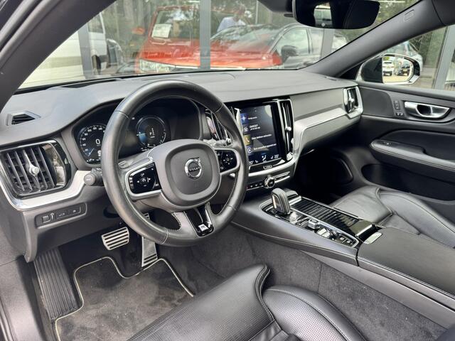 Volvo V60 2.0 T8 Twin Engine AWD R-Design*Panoramadak*Trekhaak*LED*ACC*