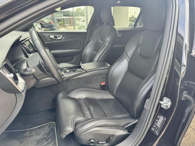 Volvo V60 2.0 T8 Twin Engine AWD R-Design*Panoramadak*Trekhaak*LED*ACC*