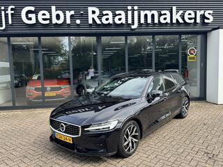 Volvo V60 2.0 T8 Twin Engine AWD R-Design*Panorama