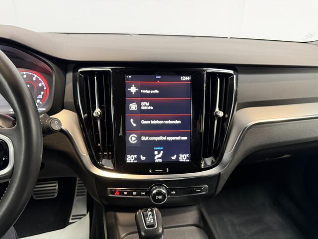 Volvo V60 T5 R-Design 250pk|LED|Sportstoelen|Camera|Carplay .