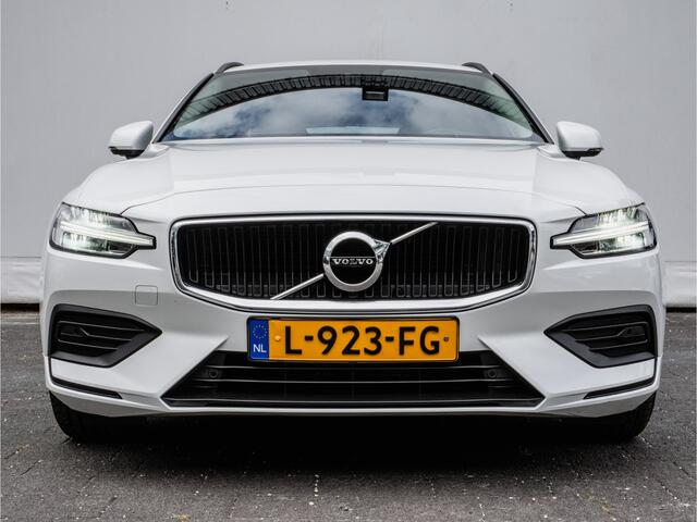 Volvo V60 2.0 B3 Momentum Advantage Trekhaak/ Lederen int./ Stuur+stoelverwarming/ Camera/ DAB+/ Carplay