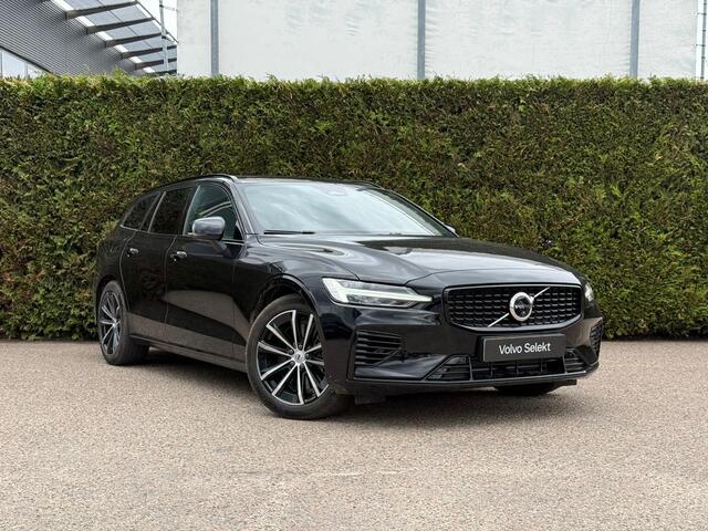Volvo V60 2.0 T8 Plug-in hybrid AWD Plus Dark | Panoramadak | 360 camera | Stoel/Stuur Verwarming | Harman/Kardon