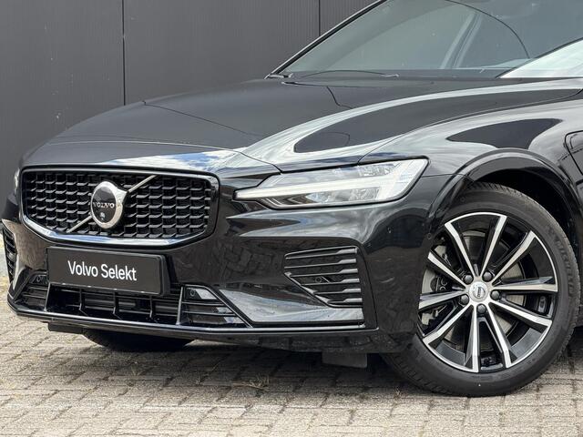Volvo V60 2.0 T8 Plug-in hybrid AWD Plus Dark Harman / Kardon / Elktr. stoelverstelling / 360 camera / trekhaak / keyless drive / Adapt. cruise control / Stoel- en stuurverwarming /