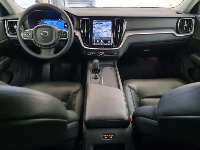 Volvo V60 2.0 B3 Essential | Trekhaak | Leder | Adaptive Cruise | Stoelverwarming V+A | Stuurverwarming | 18"velgen | Extra getint glas | Google infortainment |