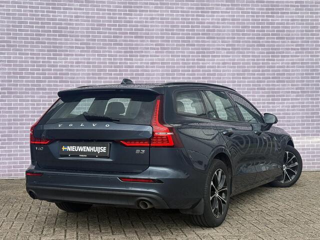 Volvo V60 2.0 B3 Momentum Advantage | Trekhaak | Cruise Control | Parkeersensoren V+A | Parkeercamera | Apple Carplay/Android Auto | 17"LM Velgen | Volvo on Call |