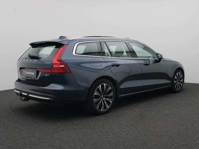 Volvo V60 2.0 B4 Plus Bright 197PK Aut. Panoramadak, Trekhaak, Memorystoelen, Harman Kardon Audio, 18" LM Velgen, Stoelverwarming, Standkachel, 360gr. Camera